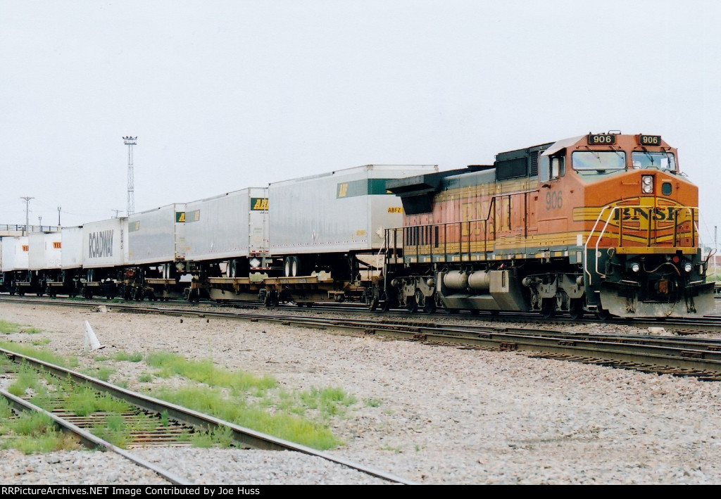 BNSF 906 East